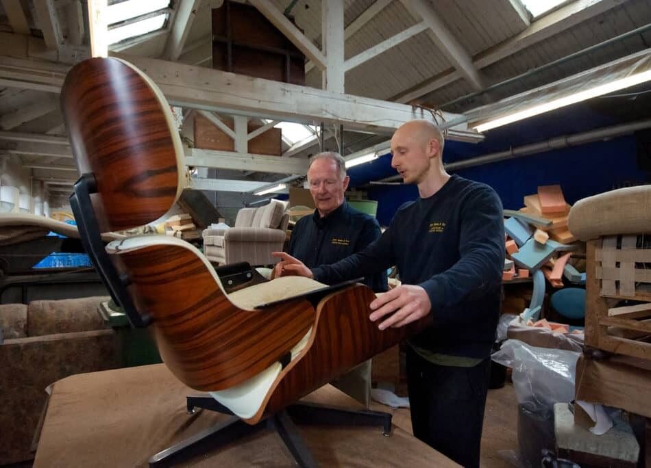 Expert Family Upholsterers | Reupholstery Company | John Reed & Son